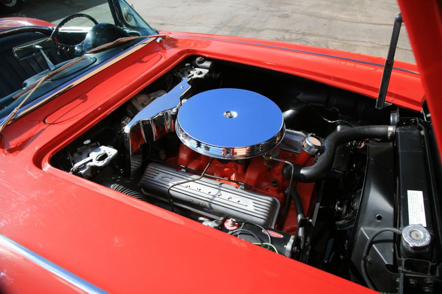  Chevrolet Corvette 1960 года  (фото 13 из 34)